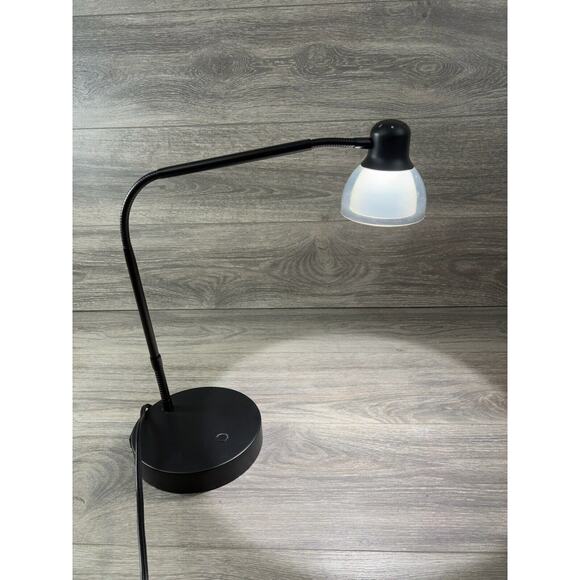 Arcadia Collection LED Desk Lamp Dimmable 22" Goose Neck AL5000 USB Port Used - Picture 1 of 7